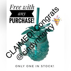 Pineapple mason jar (Teal) -CLAIMED! Congrats @cindynhenry 🎉